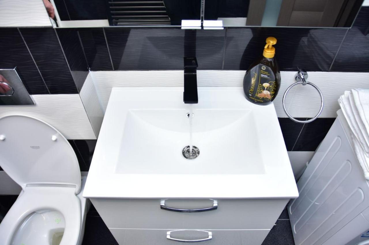 Apartament Dabe Hd Hunedoara Zewnętrze zdjęcie