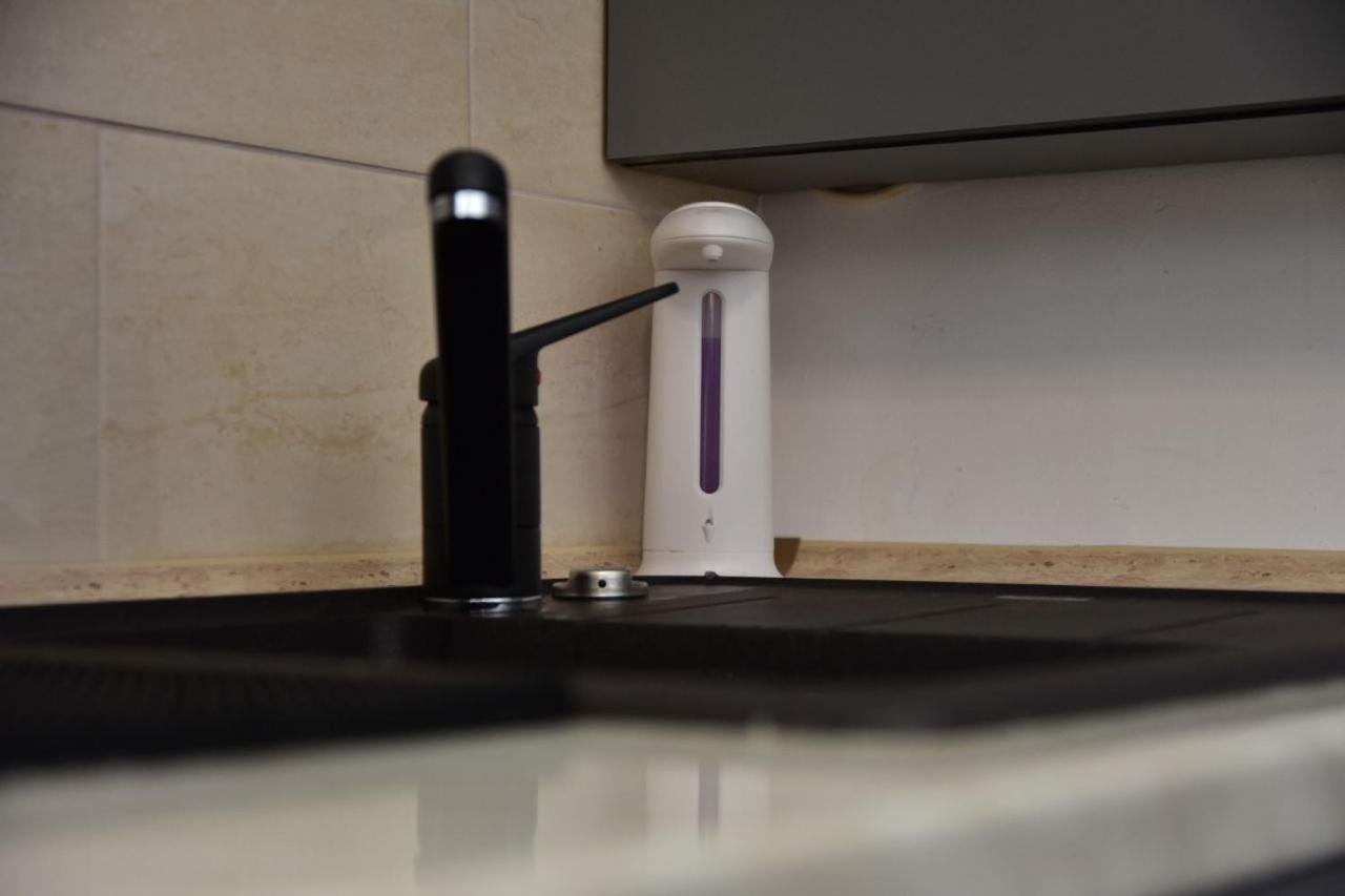 Apartament Dabe Hd Hunedoara Zewnętrze zdjęcie