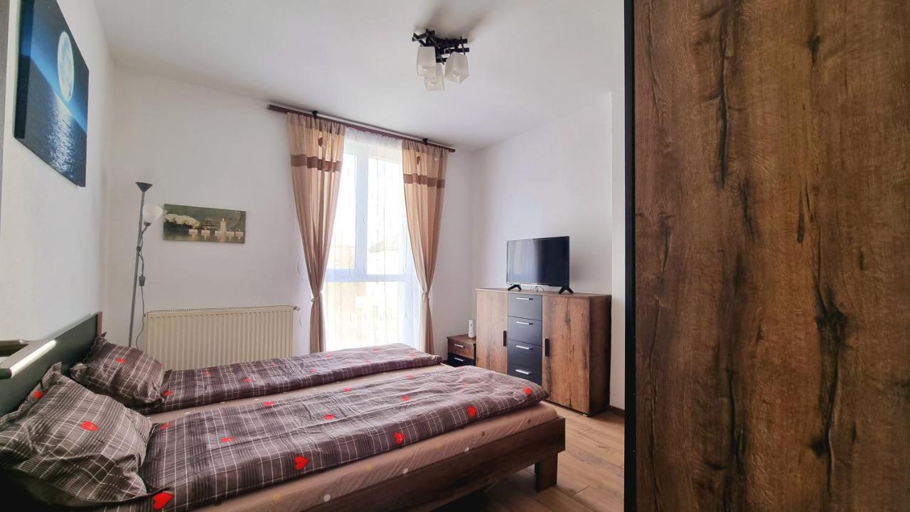 Apartament Dabe Hd Hunedoara Zewnętrze zdjęcie