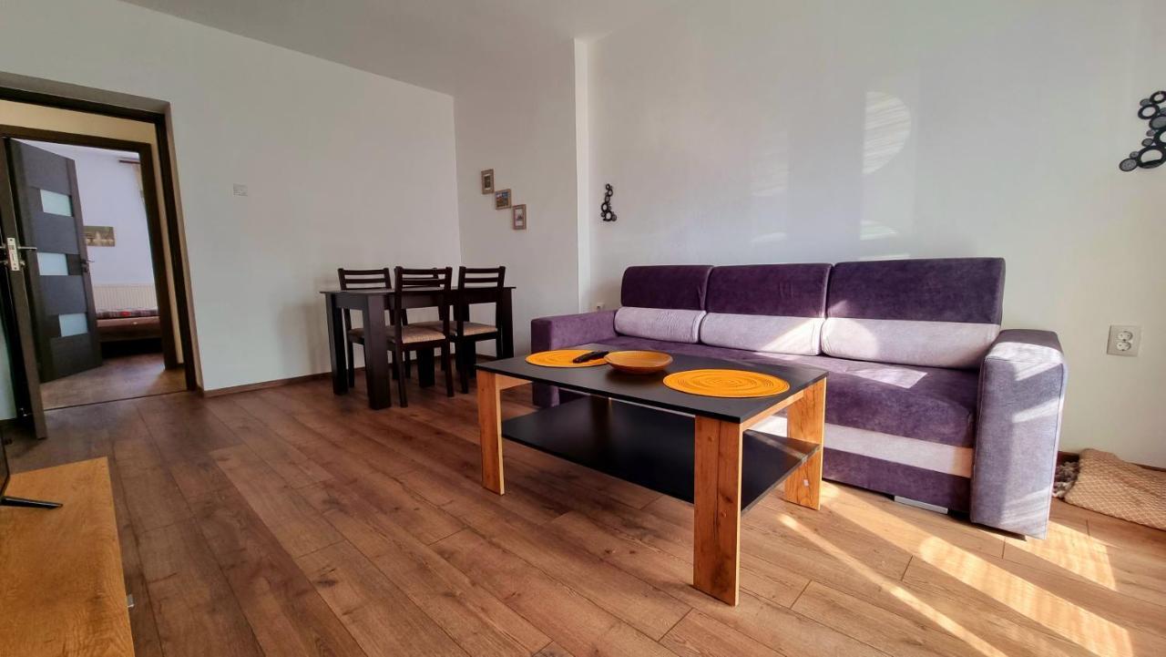 Apartament Dabe Hd Hunedoara Zewnętrze zdjęcie